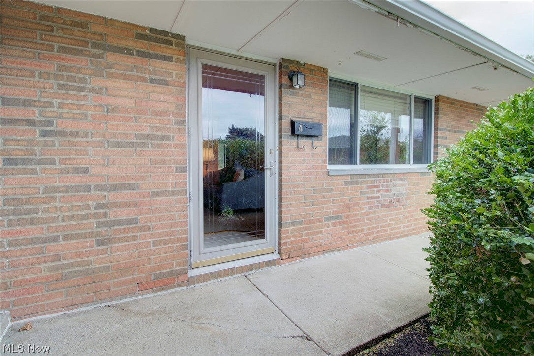 Riveroaks Terrace Condo - Residential