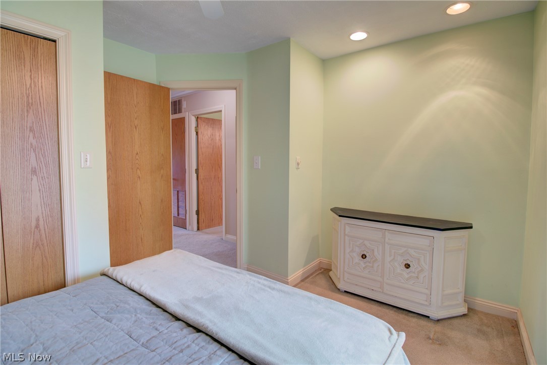 Riveroaks Terrace Condo - Residential