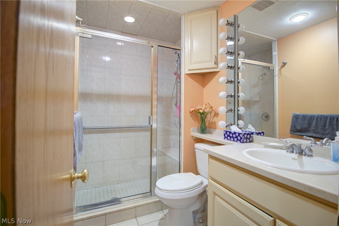 Riveroaks Terrace Condo - Residential