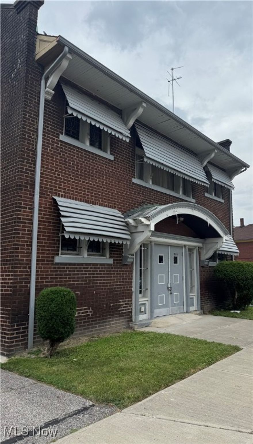 Welcome to 5337 Dolloff Rd.! This beautifully preserved 5,423 square ft. Art Deco building is located within the Broadway neighborhood, apart of the city's Slavic Village. The building is just minutes away from some of Cleveland's most recent infrastructures and innovation such as Opportunity Corridor, Olympia Building ($2.3 Million renovation), extended RTA Hub, Banking District (Huntington, Fifth Third etc.), restaurants and many more amenities. Also included in sale is the 1,300+ square ft. 3 bedroom 1 bathroom single-family home (needs renovated) and 33"x 120" extended fenced-in parking lot. The building features an upstairs living space (consisting of living room, dining room, kitchen, (3) bedrooms, with a sun room attached to one bedroom) along with a downstairs lobby entrance business area (consisting of a private office, a large entertainment hall, commercial kitchen, (2) separate public bathrooms, piano room, and (2) additional entertainment rooms). Basement which features another kitchen, private lounge, restroom and laundry room. Boiler (2020). HWT (2016). Roof (2022). Electrical (2023). Private courtyard- great for summer entertainment. Building would be an excellent addition to the neighborhood as an art/photography studio, bistro lounge, jazz club, childcare center, elderly care, live in workspace- just to name a few! Schedule your showing today!