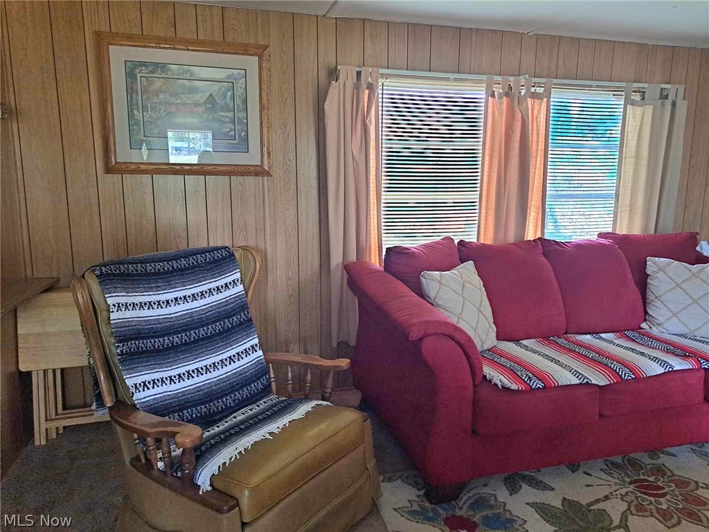 Sue Linn Acres - Residential