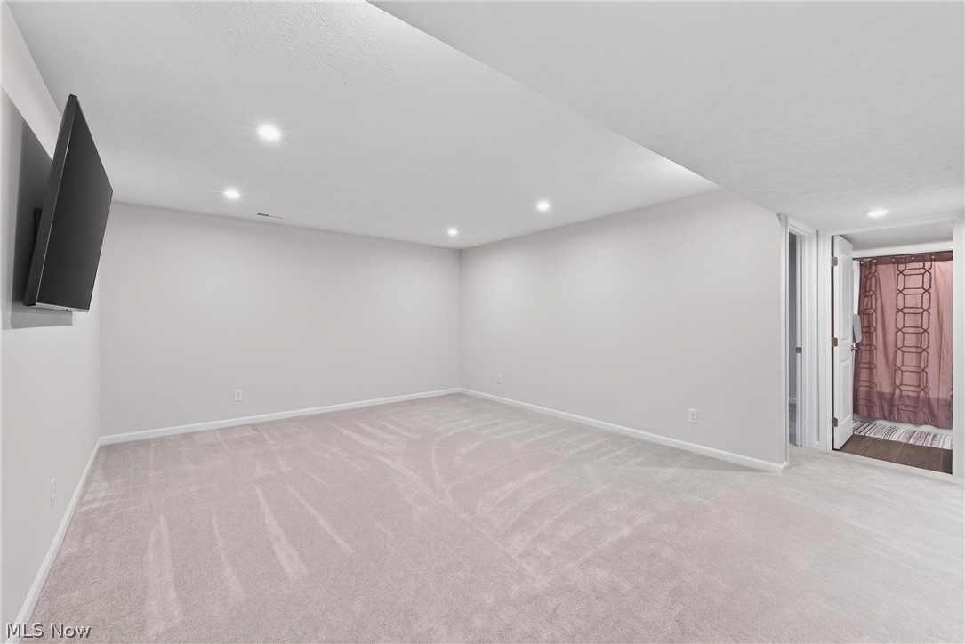 Hillshire Woods II Condo - Residential