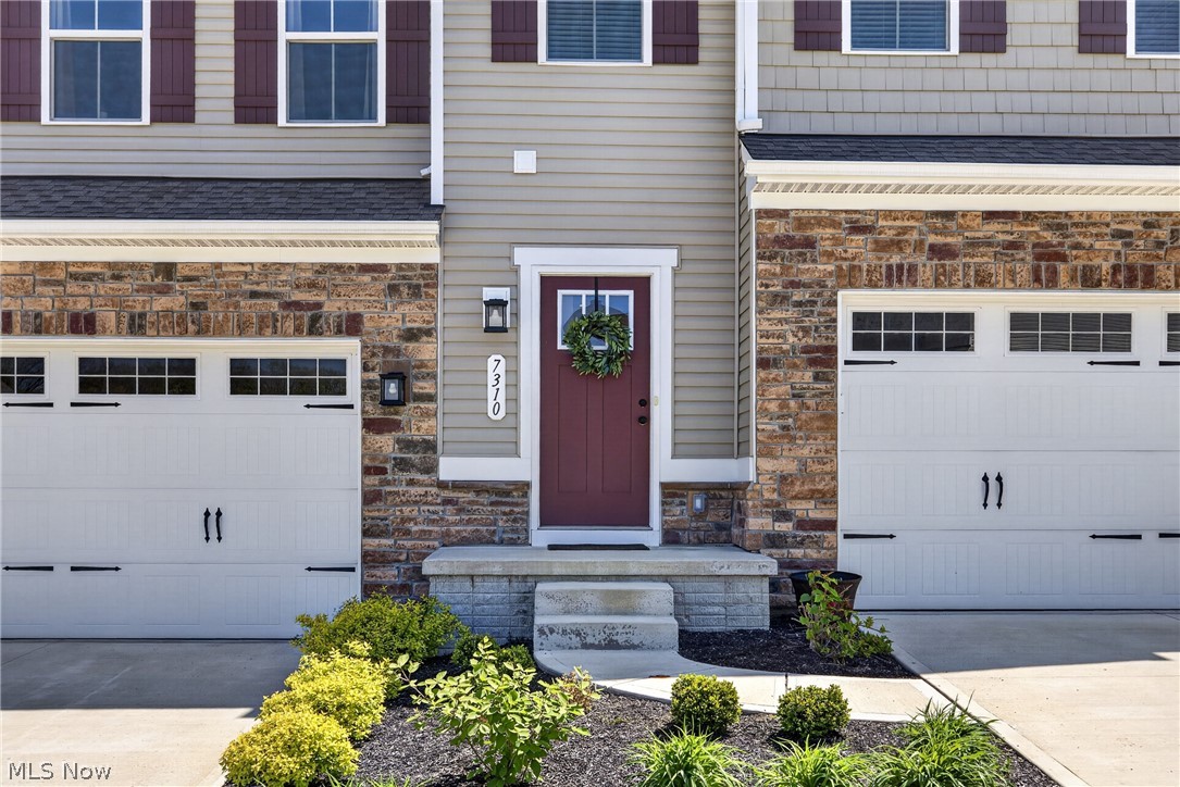 Hillshire Woods II Condo - Residential