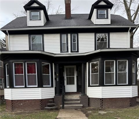 Multifamily For Sale - 3235 Oak Road<br/> Cleveland Heights, OH 44118