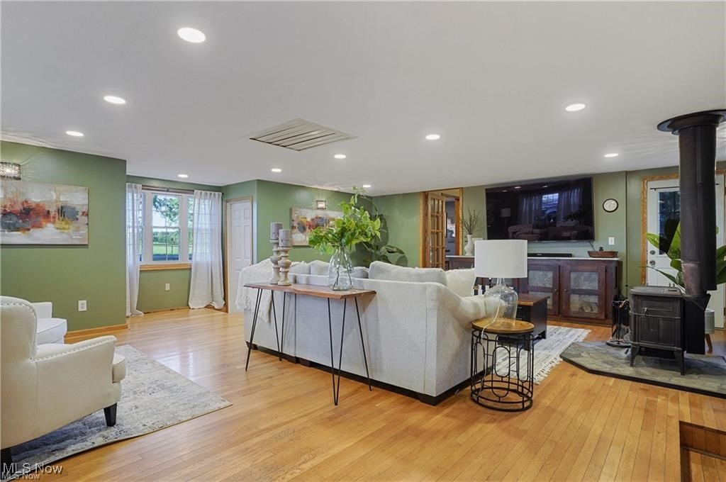 Louise Moquino 1 - Residential