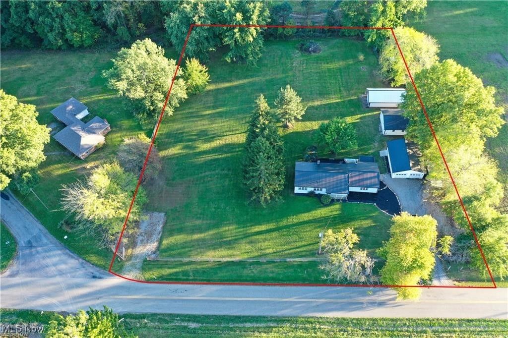 Photo of 14355 W Middletown Road, Salem, OH 44460 (MLS # 5177458)