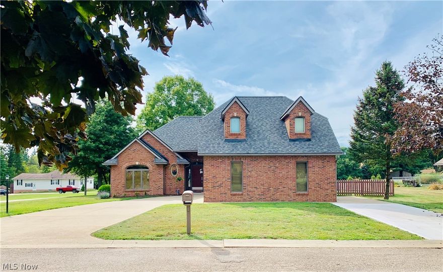 Stunning, all brick home, with an enclosed 3 seasons patio is perfect for entertaining!! Master bedroom offers it's own private patio, that leads into a picturesque fenced-in backyard. Walk-in closet and updated master bath. This home has 3 bedrooms, 2 full bath, 2 1/2 baths. The owner is currently using Dining room as a nursery/possible fourth bedroom. Cambria quartz counter tops in baths and kitchen. Kitchen has an oversized island, with Schrocks of Walnut Creek custom cabinetry and Kohler sink. New ceiling fans throughout and New outdoor lighting. Newer porcelain tile in kitchen, foyer and baths. Newer roof and skylight (2014), newer attic fan, added extra insulation, transfer switch wired in for a generator as an option. Owner added an additional driveway (2019) on side of house for additional parking and access, 2 new entry doors and new custom blinds in living room. New outdoor carpet on the covered patio. New paint in kitchen and living room. Brick/gas fireplace in living room.