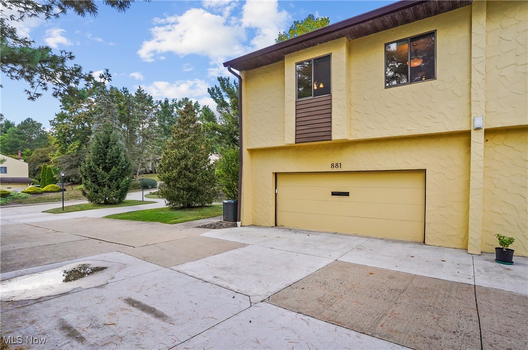 Hampton Woods - Residential