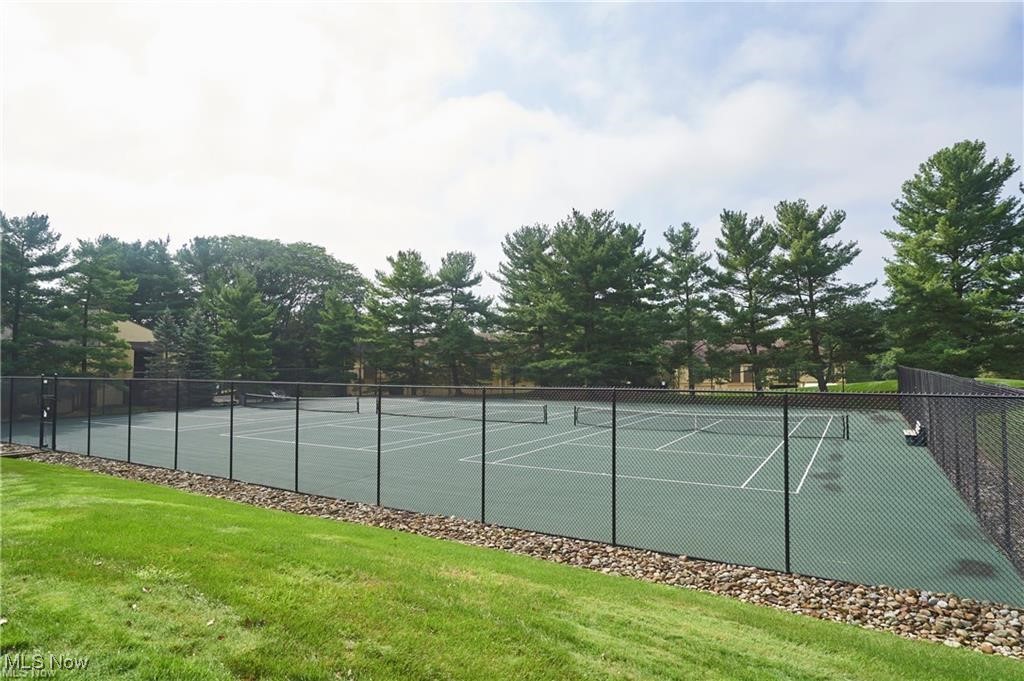 Hampton Woods - Residential