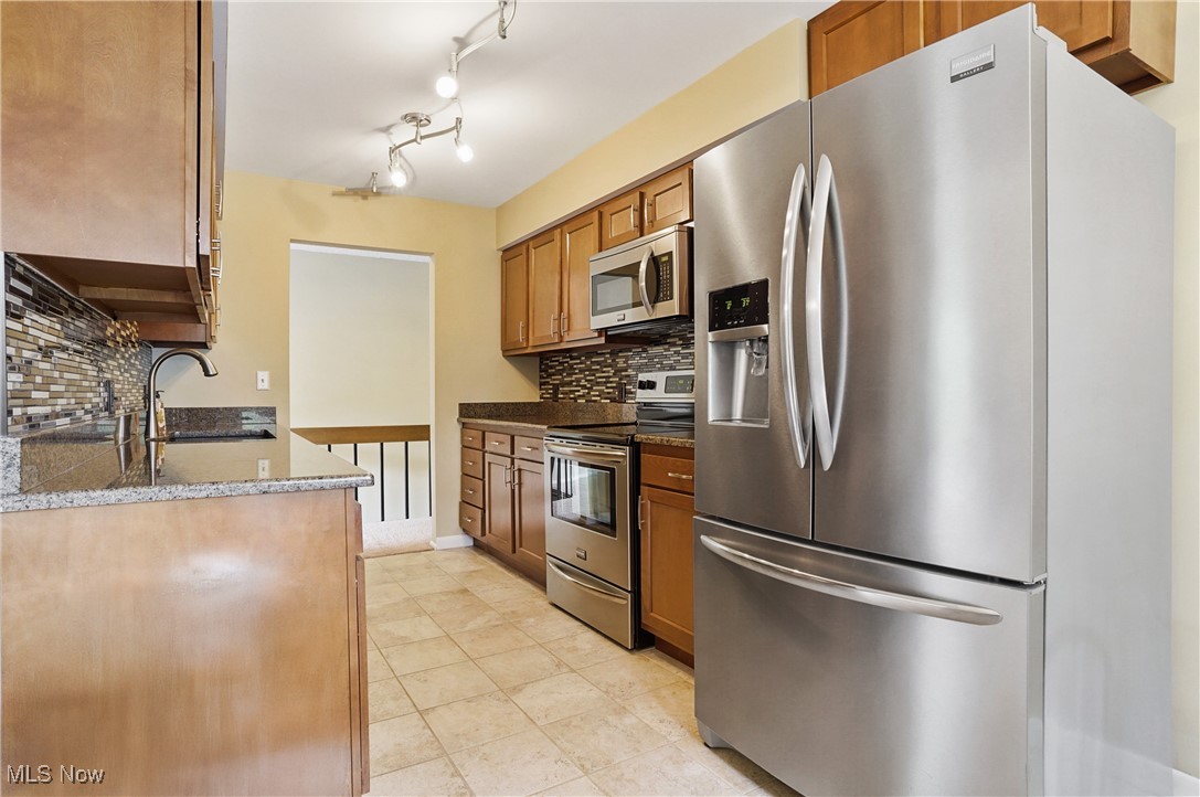 Hampton Woods - Residential