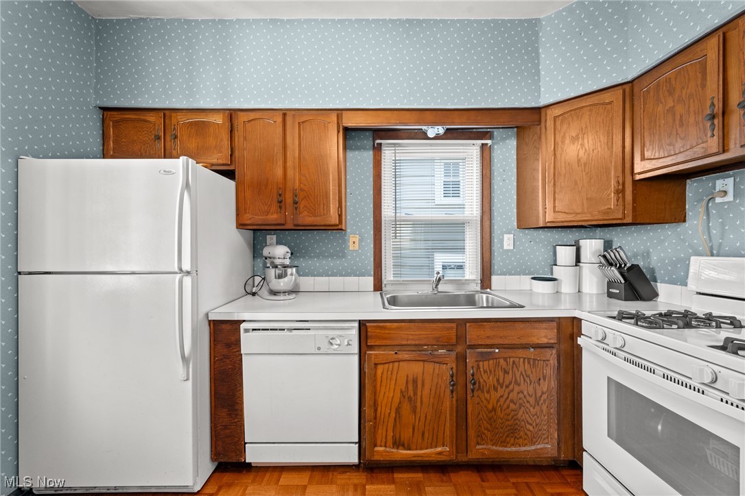 17445 Woodford Avenue, Lakewood, Ohio image 29