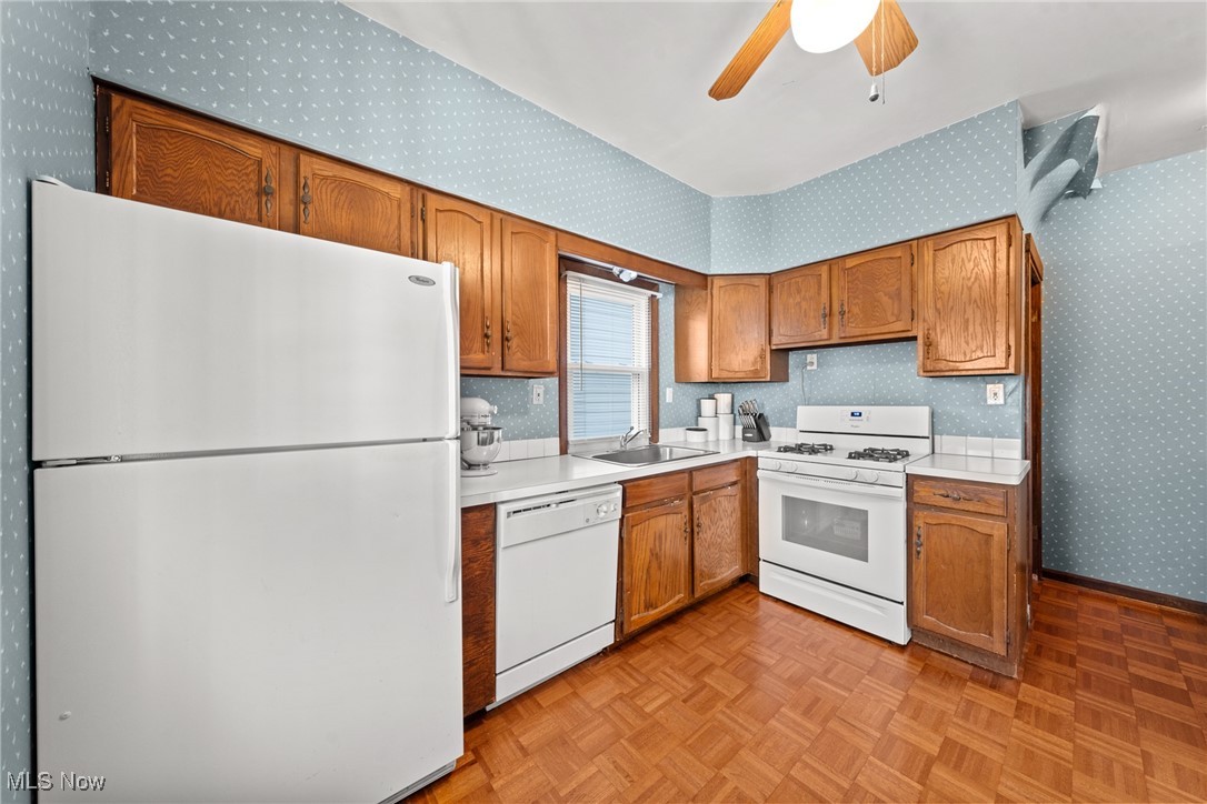 17445 Woodford Avenue, Lakewood, Ohio image 30