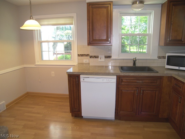 L Emshoffs 01 - Residential