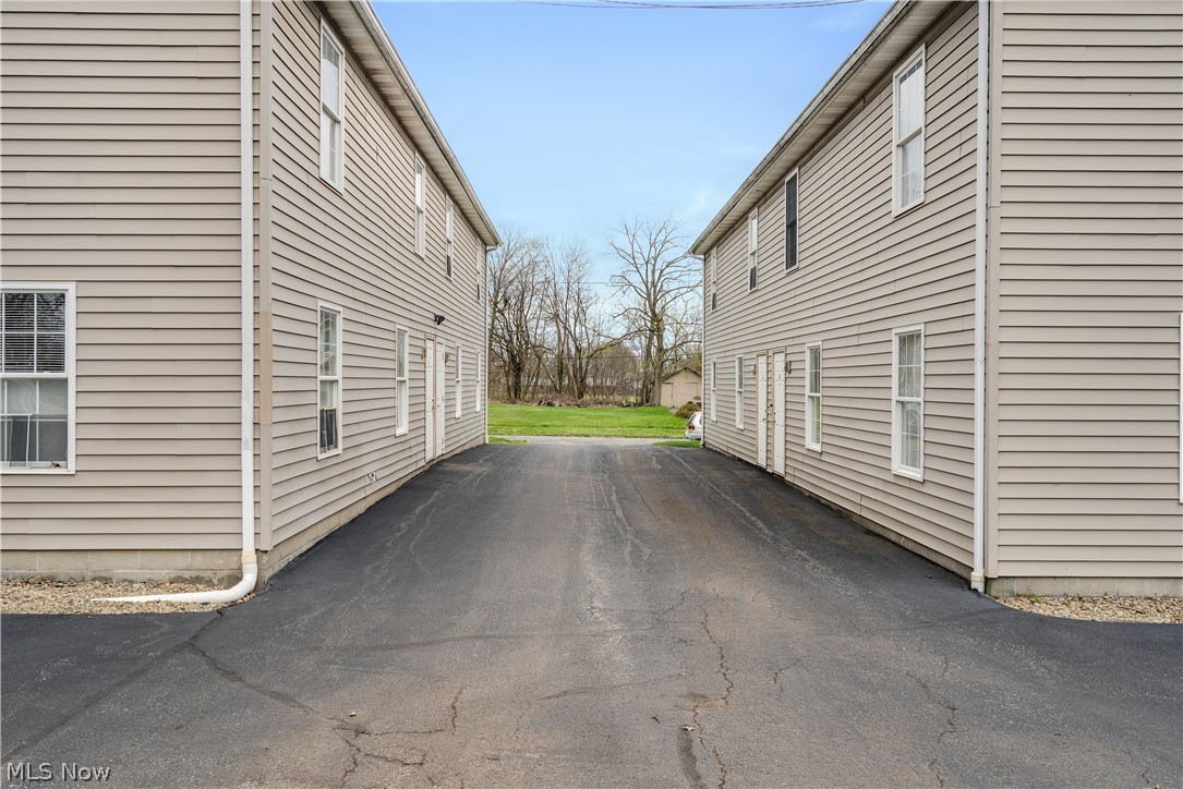 City/Youngstown - Residential Income