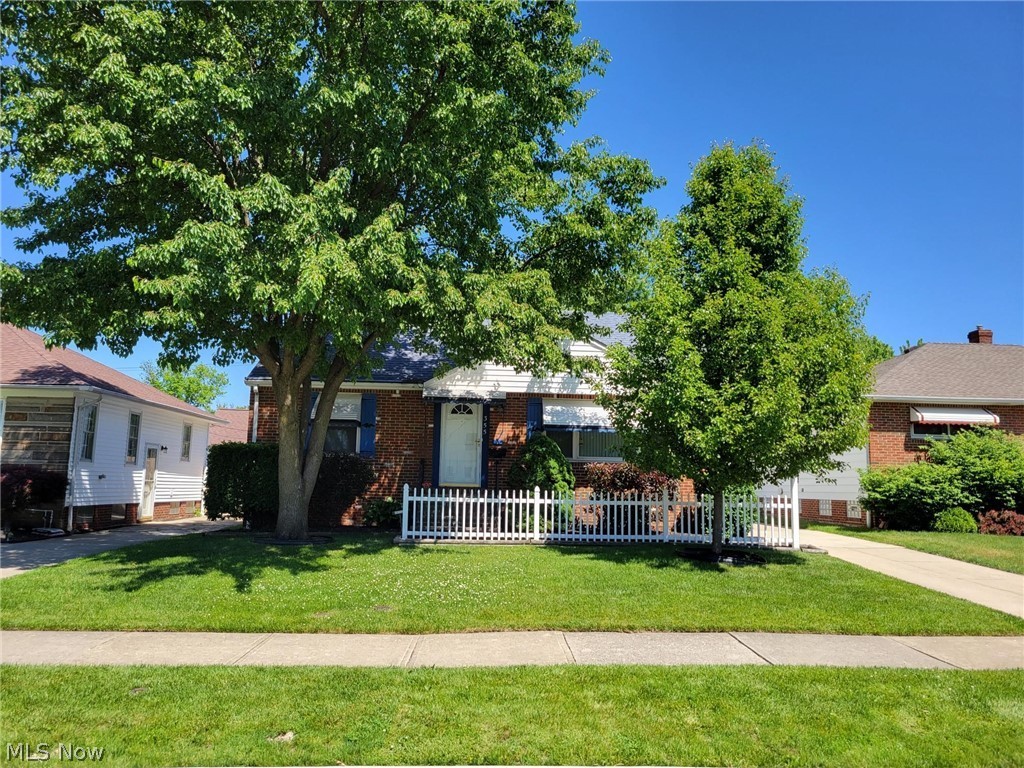 Photo 1 of 18 — 355 High Tee Street, Willowick, OH 44095