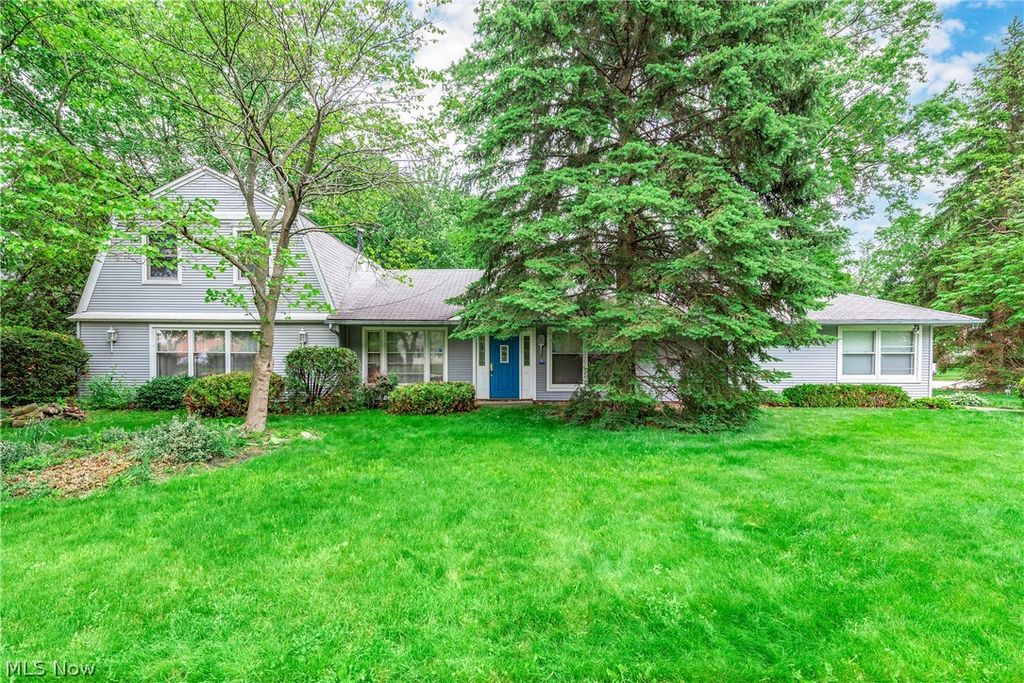 Photo of 457 Dover Center Road, Bay Village, OH 44140 (MLS # 5212027)