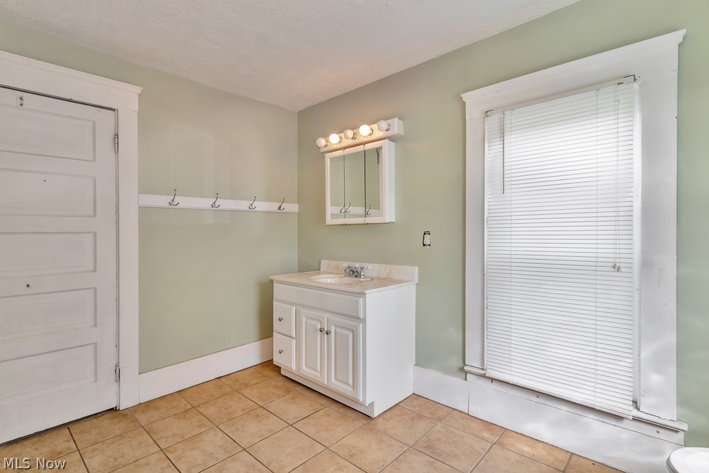 North Canton - Commercial Sale