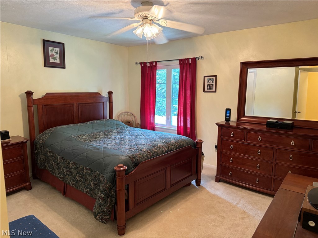 Hollycroft Condo - Residential