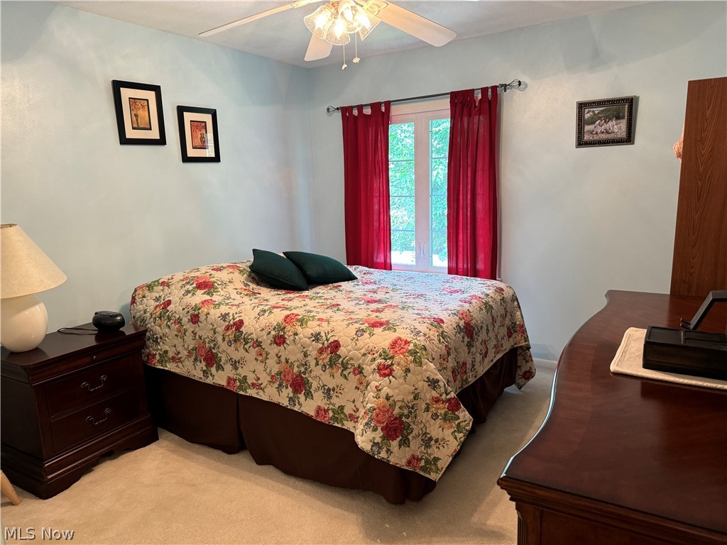 Hollycroft Condo - Residential