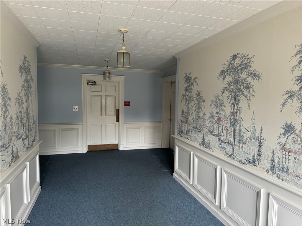 Hollycroft Condo - Residential