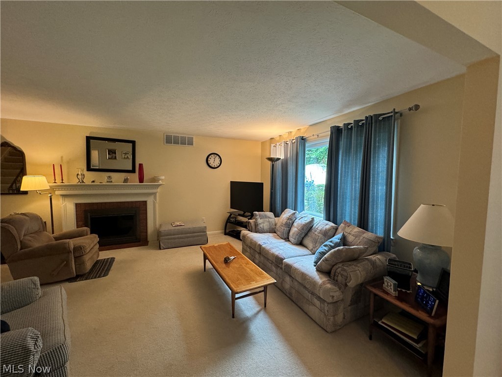 Hollycroft Condo - Residential