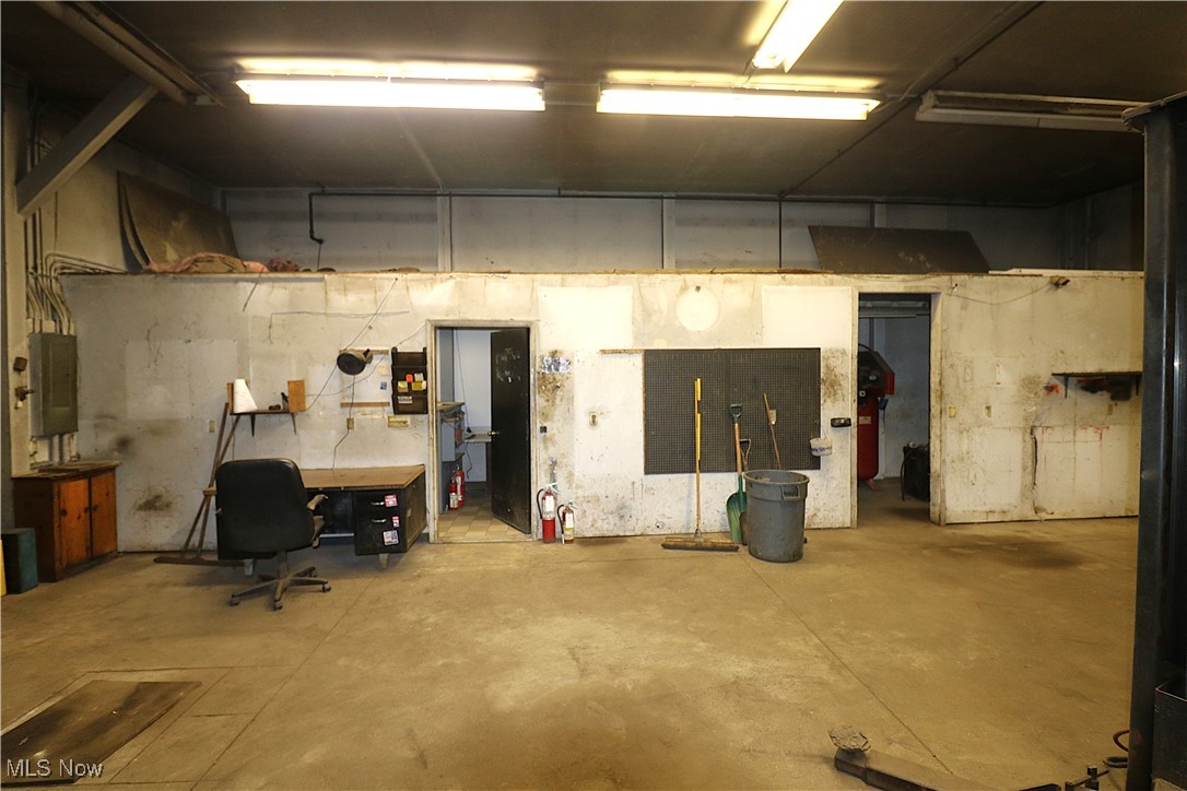 Section 4 City/Norwalk - Commercial Sale