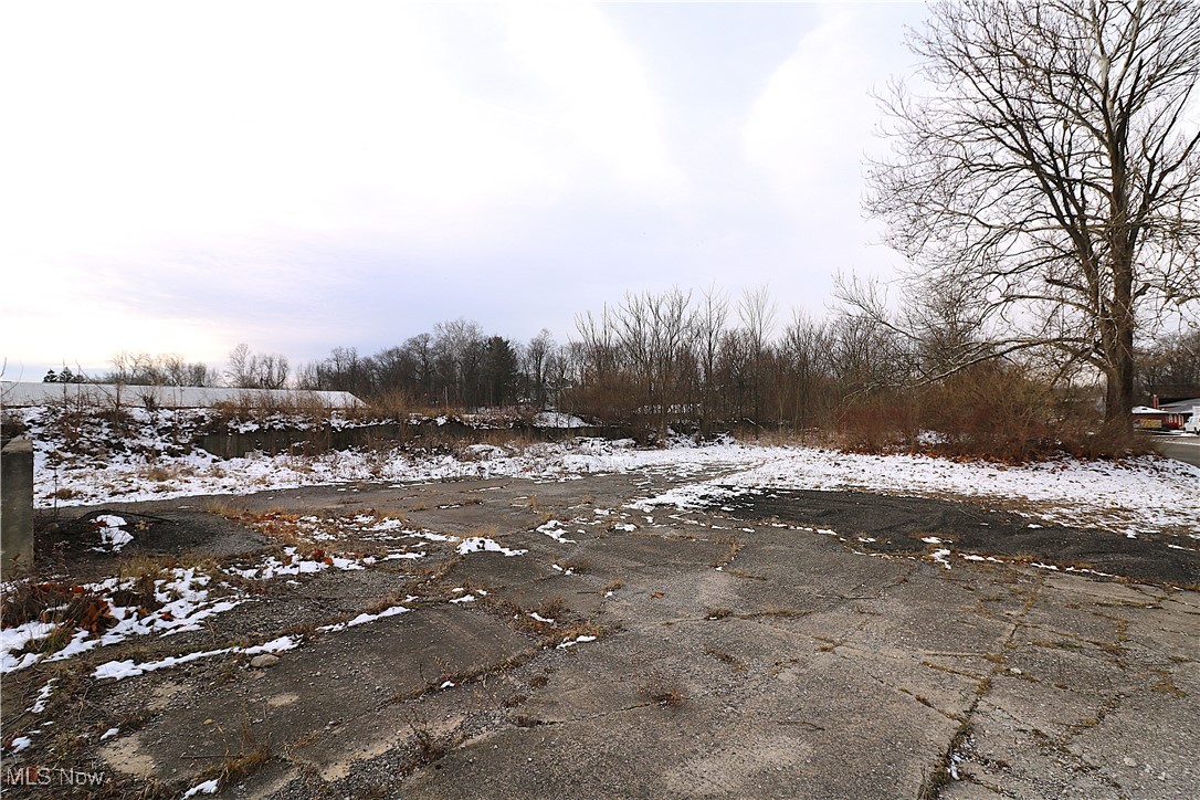 Section 4 City/Norwalk - Commercial Sale