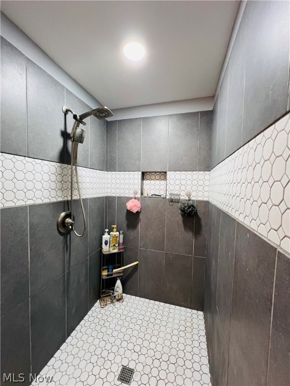 Hunting Mdws 12 - Residential