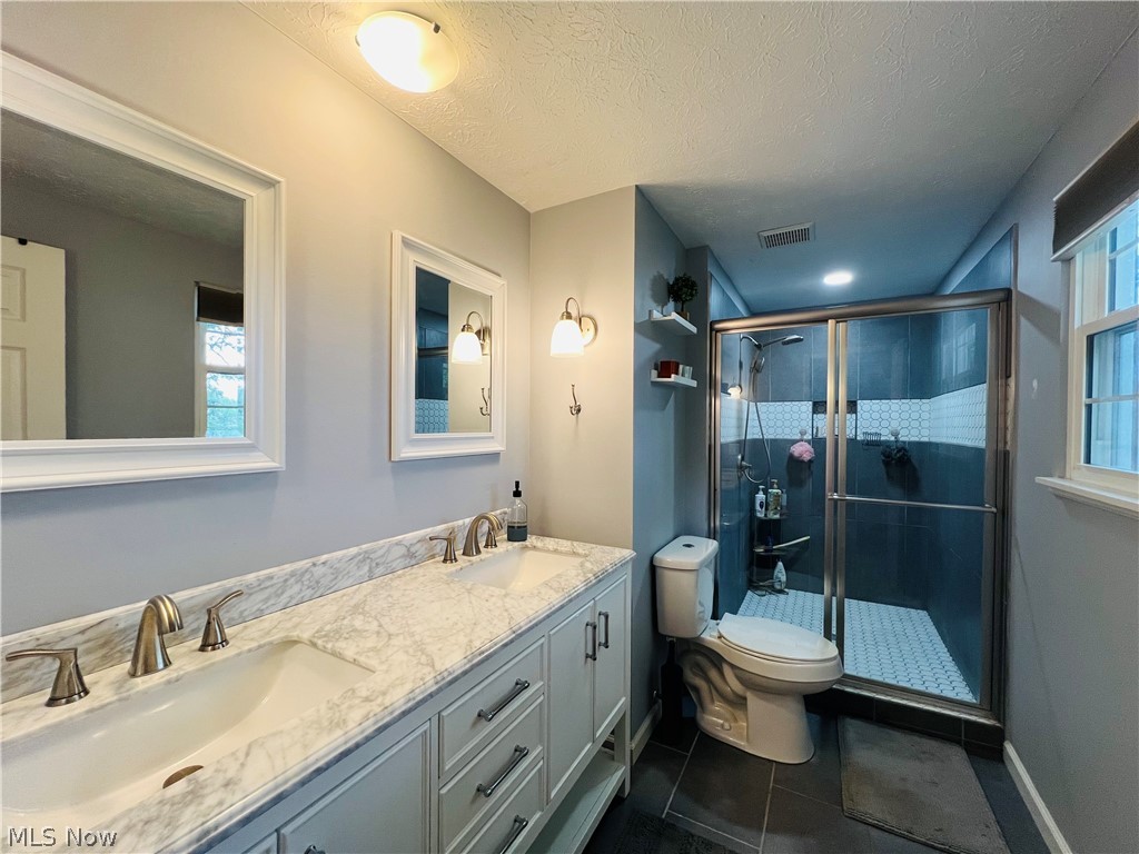 Hunting Mdws 12 - Residential