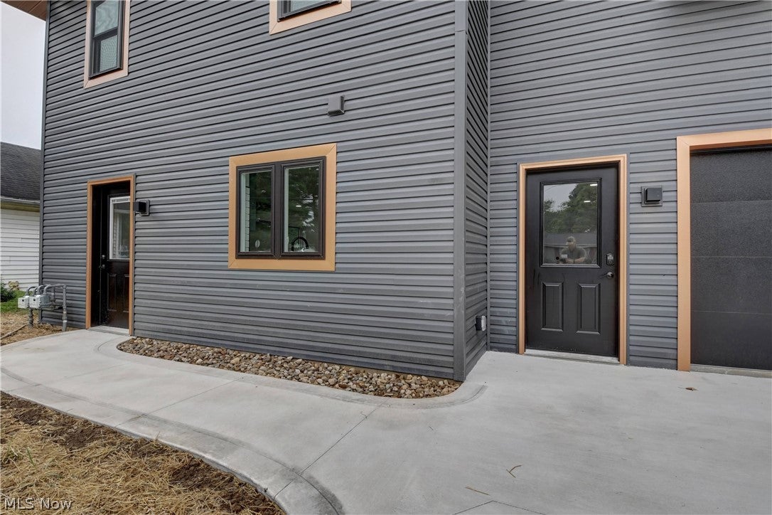 206 Tower Street SW