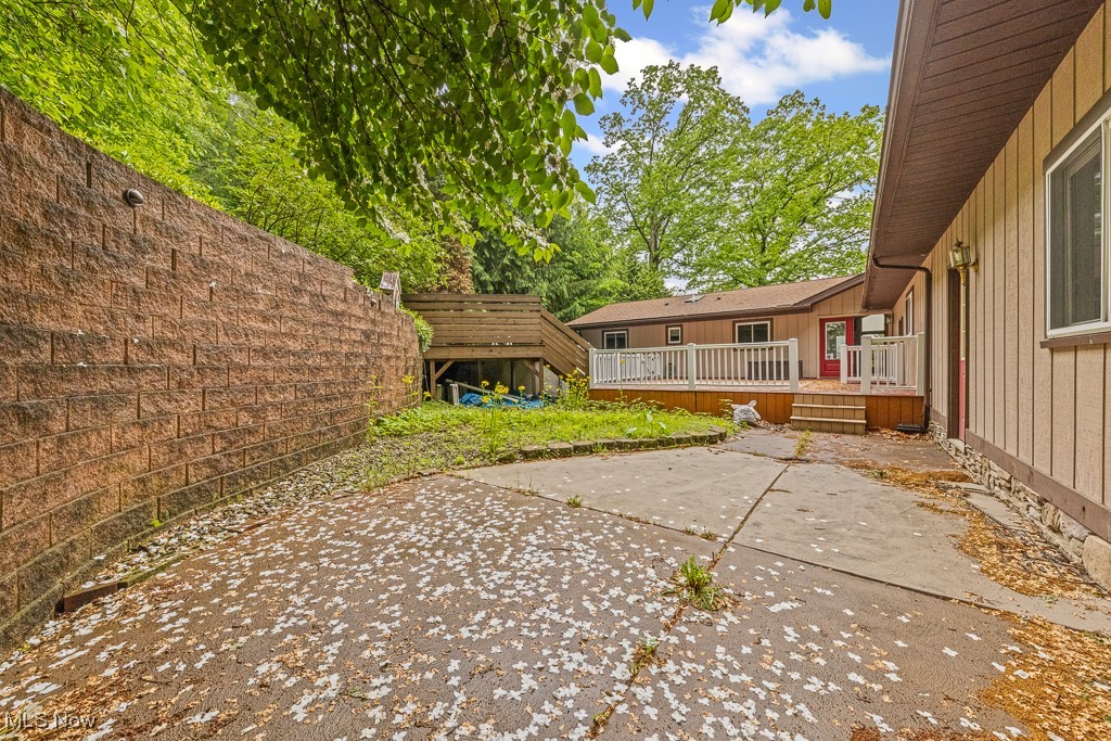 153 Cheyenne Trail, Malvern, Ohio image 36