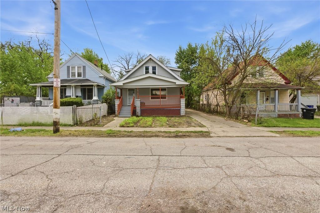 Photo of 10710 Reno Avenue, Cleveland, OH 44105 (MLS # 5208170)