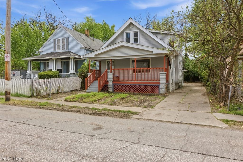 Photo of 10710 Reno Avenue, Cleveland, OH 44105 (MLS # 5208170)