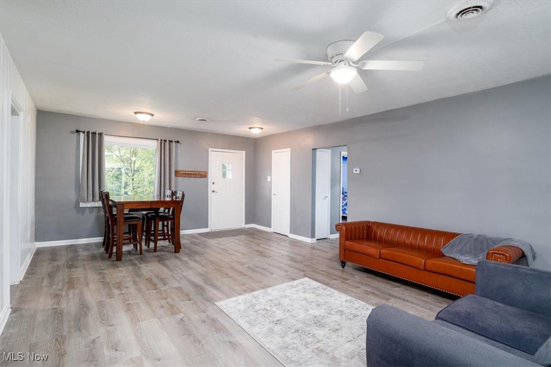 6401 W Ridgewood Drive, Parma, Ohio image 4