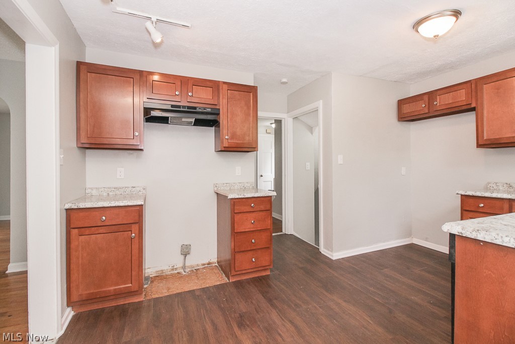 Shaker Lee - Residential Lease