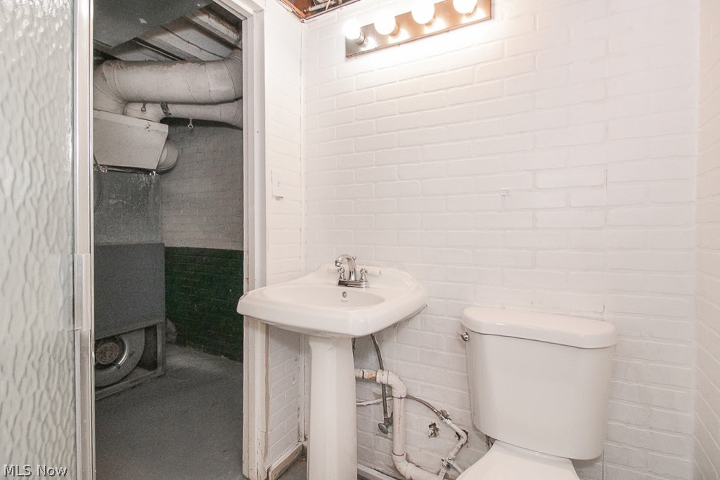 Shaker Lee - Residential Lease