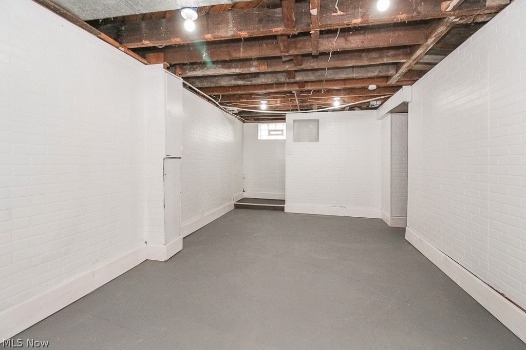 Shaker Lee - Residential Lease