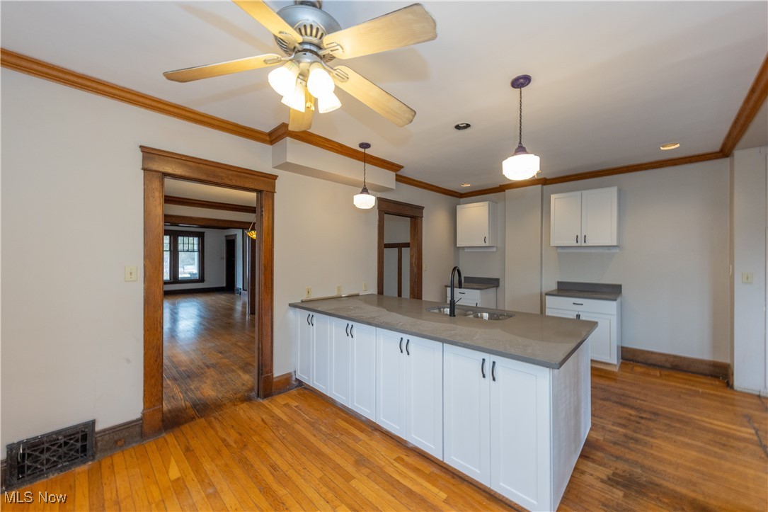 Cleveland Heights, Ohio 44106, United States, 5 Bedrooms Bedrooms, ,2 BathroomsBathrooms,Residential,Active,26802