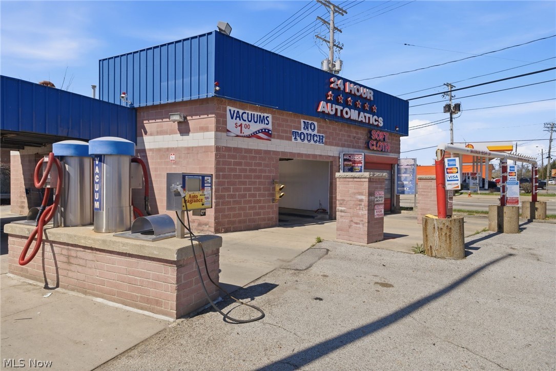 16436 Miles Avenue