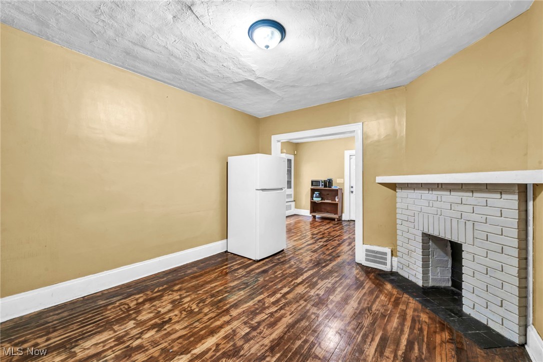 Wolfe-Sill Realty Companys Street - Residential Income