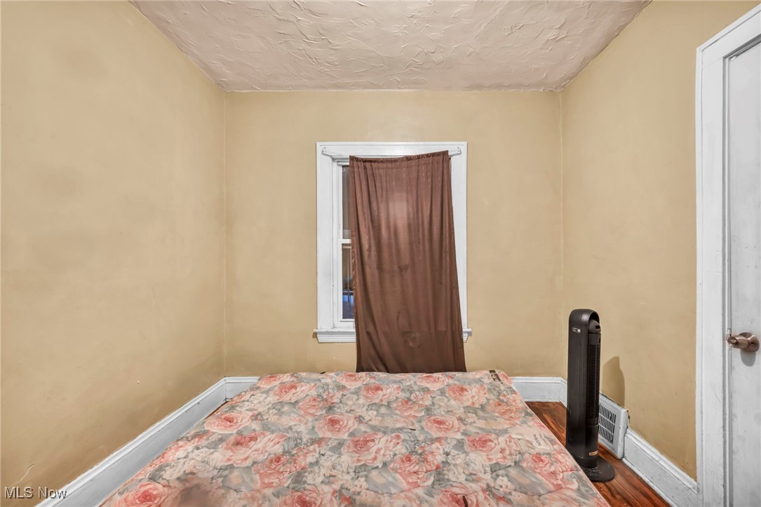 Wolfe-Sill Realty Companys Street - Residential Income