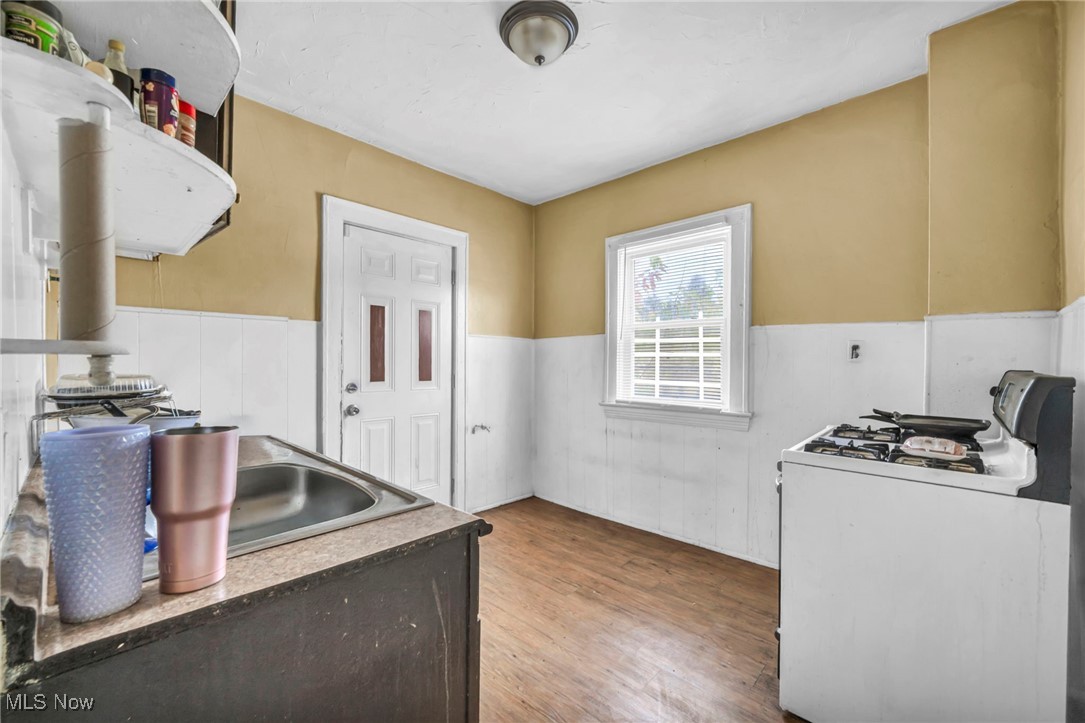 Wolfe-Sill Realty Companys Street - Residential Income