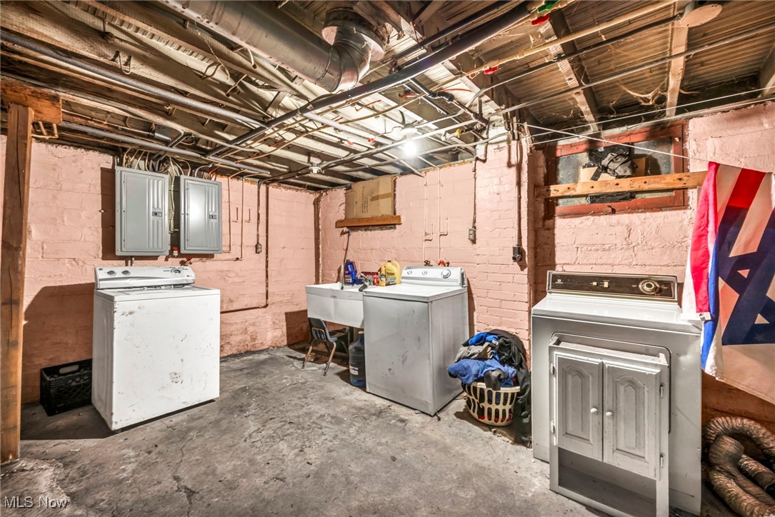 Wolfe-Sill Realty Companys Street - Residential Income