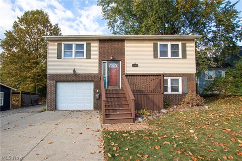 Photo of 448 Fernwood Avenue, Wadsworth, OH 44281 (MLS # 5255647)