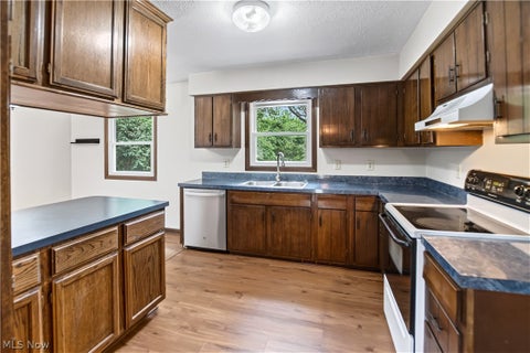 Tiny photo for 448 Fernwood Avenue, Wadsworth, OH 44281 (MLS # 5255647)