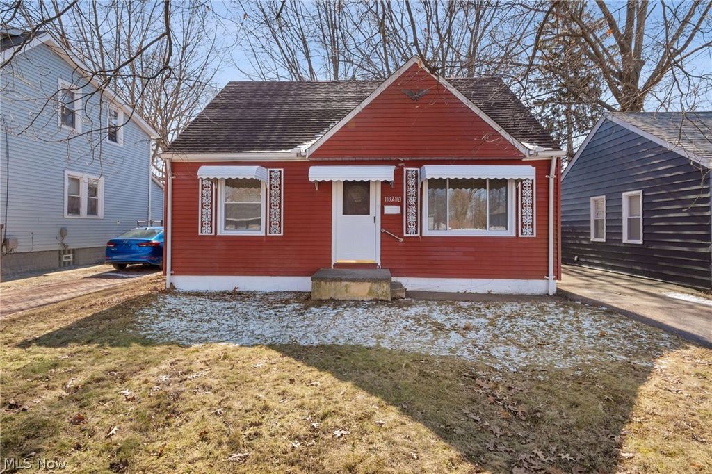 Photo of 11829 Longmead Avenue, Cleveland, OH 44135 (MLS # 5190606)