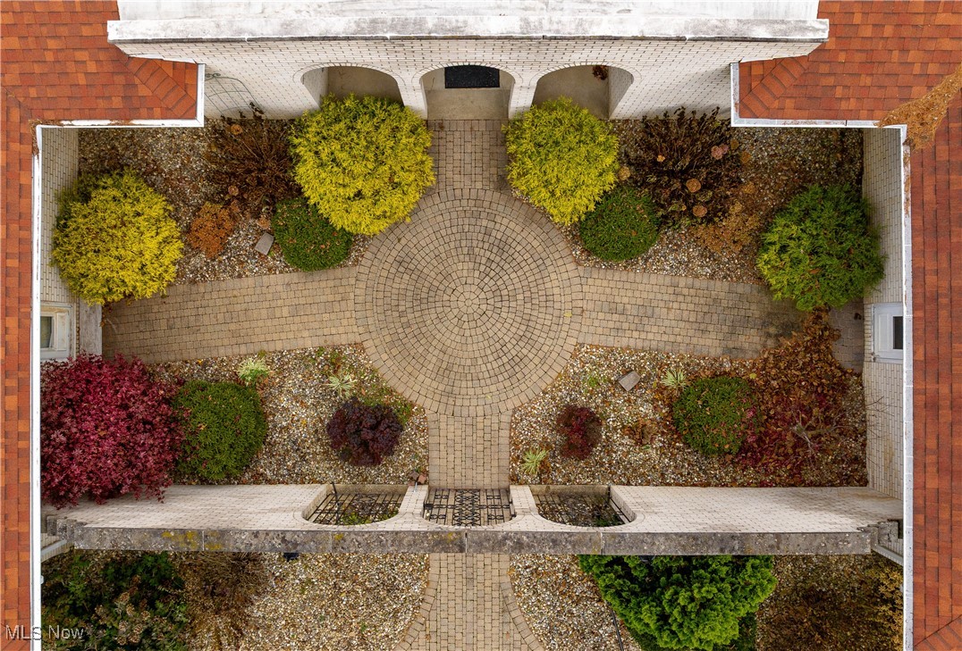 940 Knollwood Road NW