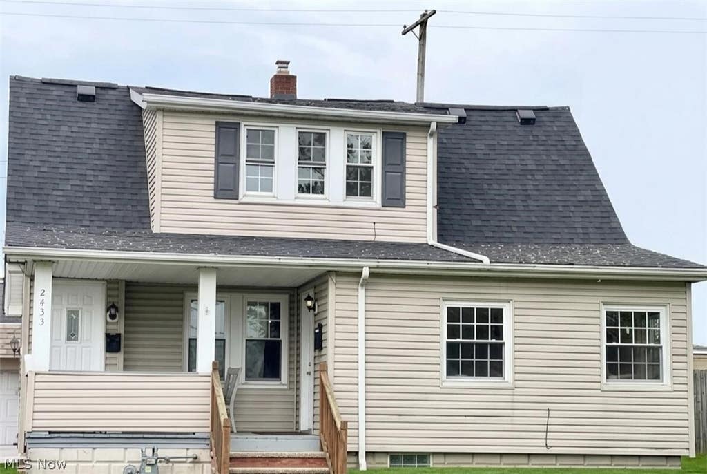 Photo of 2433 Tuxedo Avenue, Parma, OH 44134 (MLS # 5217387)