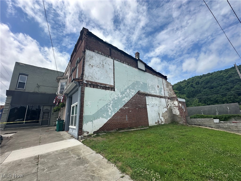 405 Main Street