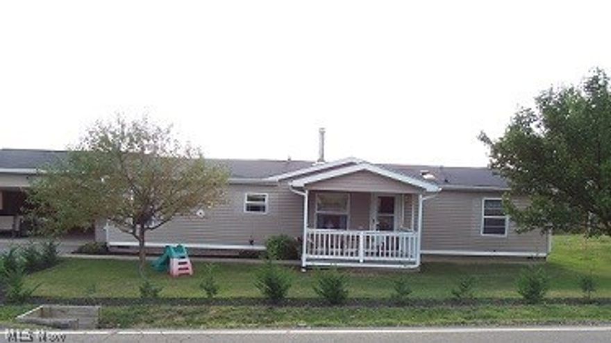 2.52 acre MINI FARM!  30x40 Pole barn  and pasture.  Great Horse Area! Three bedroom, one bath with the second bath needing plumbing connected.  Large living room with fireplace and walkout to sunroom. Attached 24x24 garage, large front porch.  Well maintained, many improvements done giving this home a comfy country feeling! Minerals do not transfer.
If you have been looking for that place for a couple of horses and a nice house, this place is for you! Great Price, Call for a Showing!